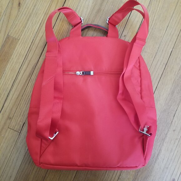 Baggalini Mosey Multi-Pocket Purse Backpack Travel Bag - Picture 4 of 8